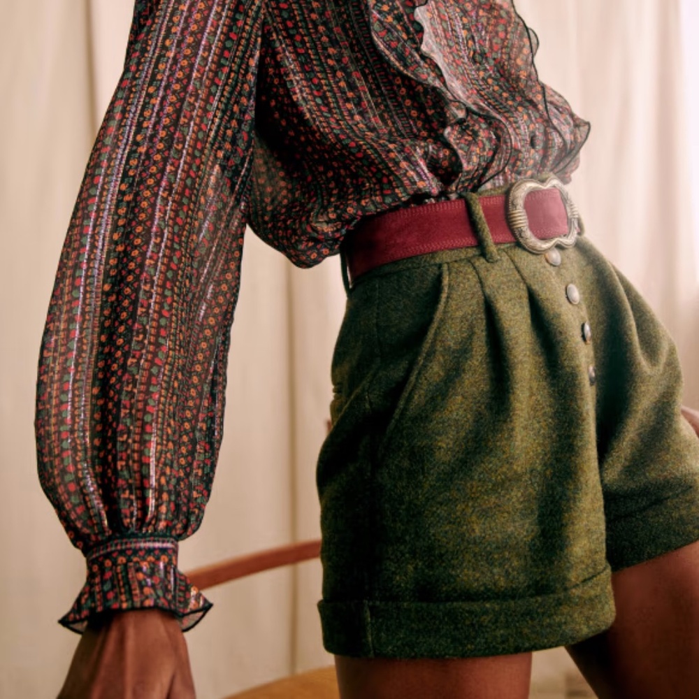 Sezane Wallace Shorts in Army Green 100% wool Size 2 (FR34)